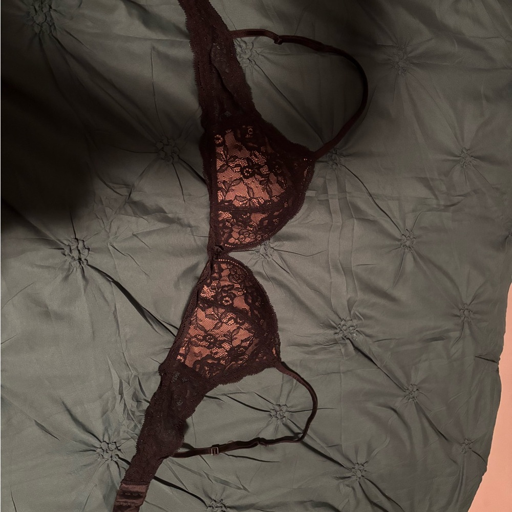 Lace Triangle Bralette - Black/Burgundy